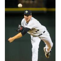 Columbia Fireflies pitcher Walter Pennington