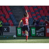 Atlético Ottawa defender Drew Beckie