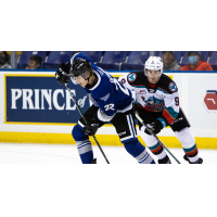 Victoria Royals left wing Keanu Derungs vs. the Kelowna Rockets