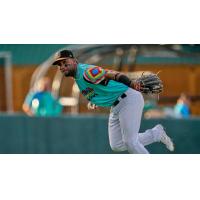 Ezequiel Duran of the Hickory Crawdads