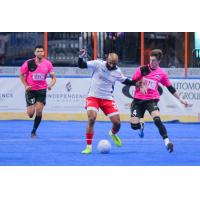 St. Louis Ambush battle the Kansas City Comets