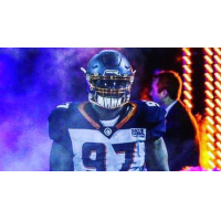 Defensive lineman Izaah Burks with the Orlando Apollos