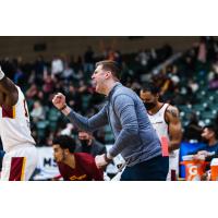 Cleveland Charge Coach Dan Geriot exhorts his team