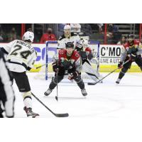 Wheeling Nailers take on the Cincinnati Cyclones
