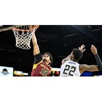 Justin James of the Cleveland Charge dunks against the Wisconsin Herd