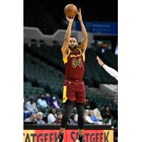 Cleveland Charge forward Josh Huestis shoots against the Delaware Blue Coats