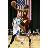Cleveland Charge guard R.J. Nembhard vs. the Lakeland Magic