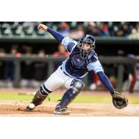 Columbia Fireflies catcher Omar Hernandez