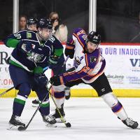 Reading Royals forward Thomas Ebbing (right) vs. the Maine Mariners