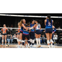 Omaha Supernovas celebrate against the Indy Ignite