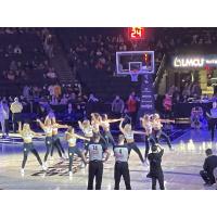 Grand Rapids Gold dancers