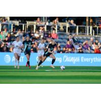 Gotham FC and Racing Louisville on the filed