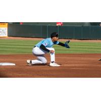 Hickory Crawdads in the field