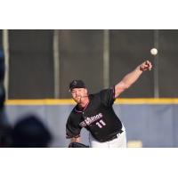 Pensacola Blue Wahoos pitcher Dax Fulton