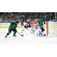 Texas Stars eye the Milwaukee Admirals goal