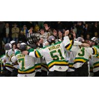 London Knights celebrate their third Memorial Cup title