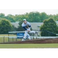 Lake Country DockHounds pitcher Luke Hansel
