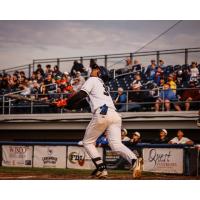 Fond du Lac Dock Spiders' Jarren Sanderson at bat