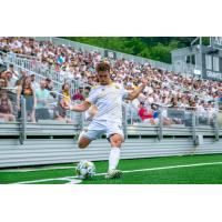 Pittsburgh Riverhounds SC midfielder Robbie Mertz