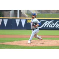 Syracuse Mets pitcher Nolan McLean