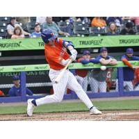 Luke Ritter of the Syracuse Mets at bat
