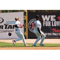 Fargo-Moorhead RedHawks try to make a play in the field