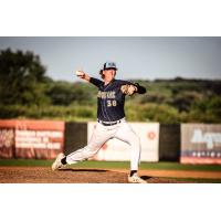 Fond du Lac Dock Spiders pitcher Noah Tschopp