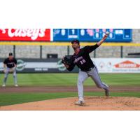 Pensacola Blue Wahoos pitcher Thomas White