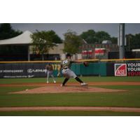 Biloxi Shuckers pitcher Nate Peterson