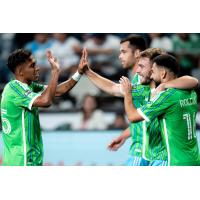 Sounders FC exchange congratulations