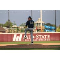 Fond du Lac Dock Spiders pitcher Noah Tschopp