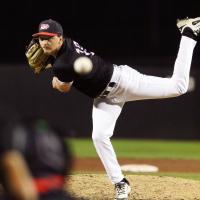 Sioux City Explorers' Jared Wetherbee in action
