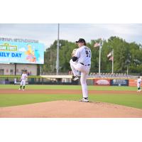 Fayetteville Woodpeckers pitcher Parker Smith