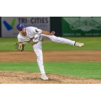 Tri-City Dust Devils deliver a pitch
