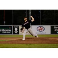 Sioux City Explorers' Angel Macuare in action