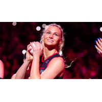 Omaha Supernovas outside hitter Brooke Nuneviller