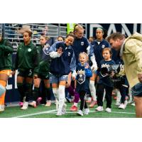 Seattle Reign FC enter the pitch