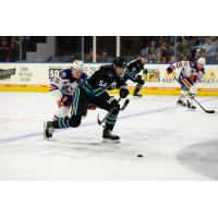 San Jose Barracuda's Patrick Giles and Bakersfield Condors' Roby Järventie in action