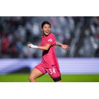 North Carolina Courage midfielder Manaka Matsukubo
