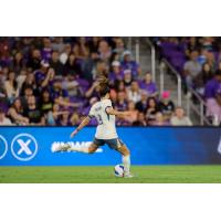 Seattle Reign FC's Lauren Barnes in action