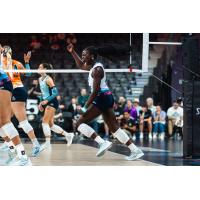 Omaha Supernovas middle blocker Toyosi Onabanjo