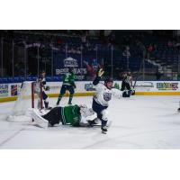 Worcester Railers and Maine Mariners on game night