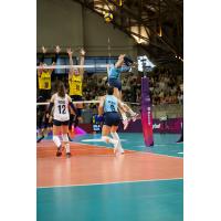 Orlando Valkyries outside hitter Brittany Abercrombie goes high