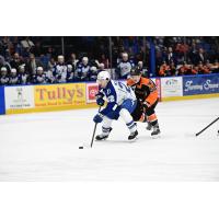 Syracuse Crunch forward Jakob Pelletier vs. the Lehigh Valley Phantoms