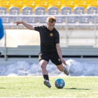 Pittsburgh Riverhounds SC midfielder Eliot Goldthorp vs. Lexington SC