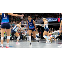 Omaha Supernovas middle blocker Janice Leao