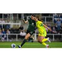 Racing Louisville FC's Cristina Roque versus Washington Spirit's Tara Rudd