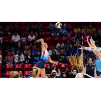 Omaha Supernovas outside hitter Sarah Parsons