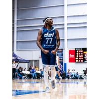 Delaware Blue Coats center Drew Cisse