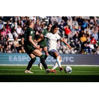 Seattle Reign FC midfielder Sam Meza